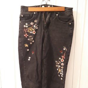 Embroidered Black Mom Jeans